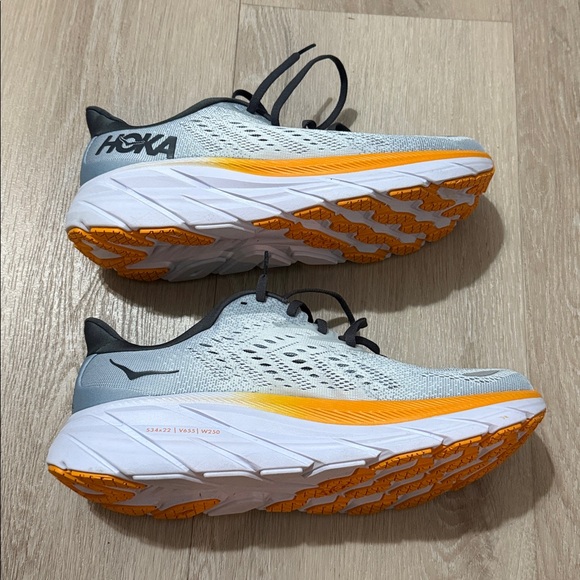 Hoka men’s Clifton 8 White and Gray Running Shoes main image 8